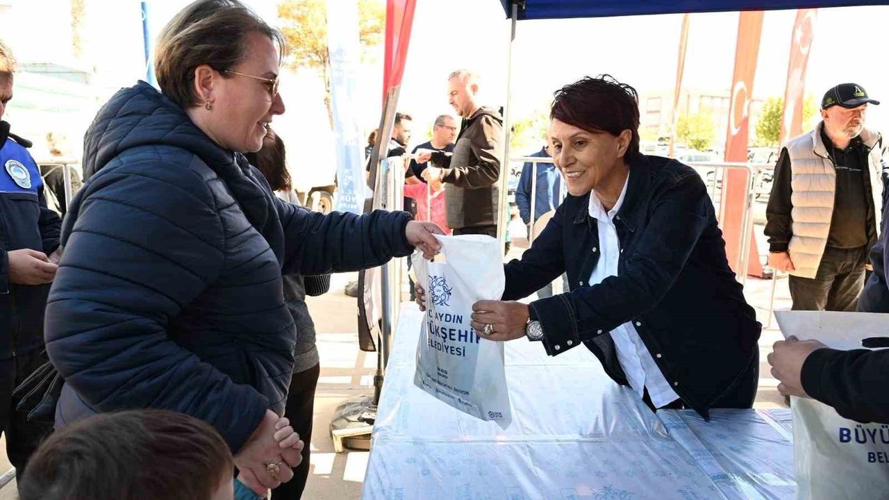 Aydın Büyükşehir’in Ata Tohumları Didim’de Dağıtıldı