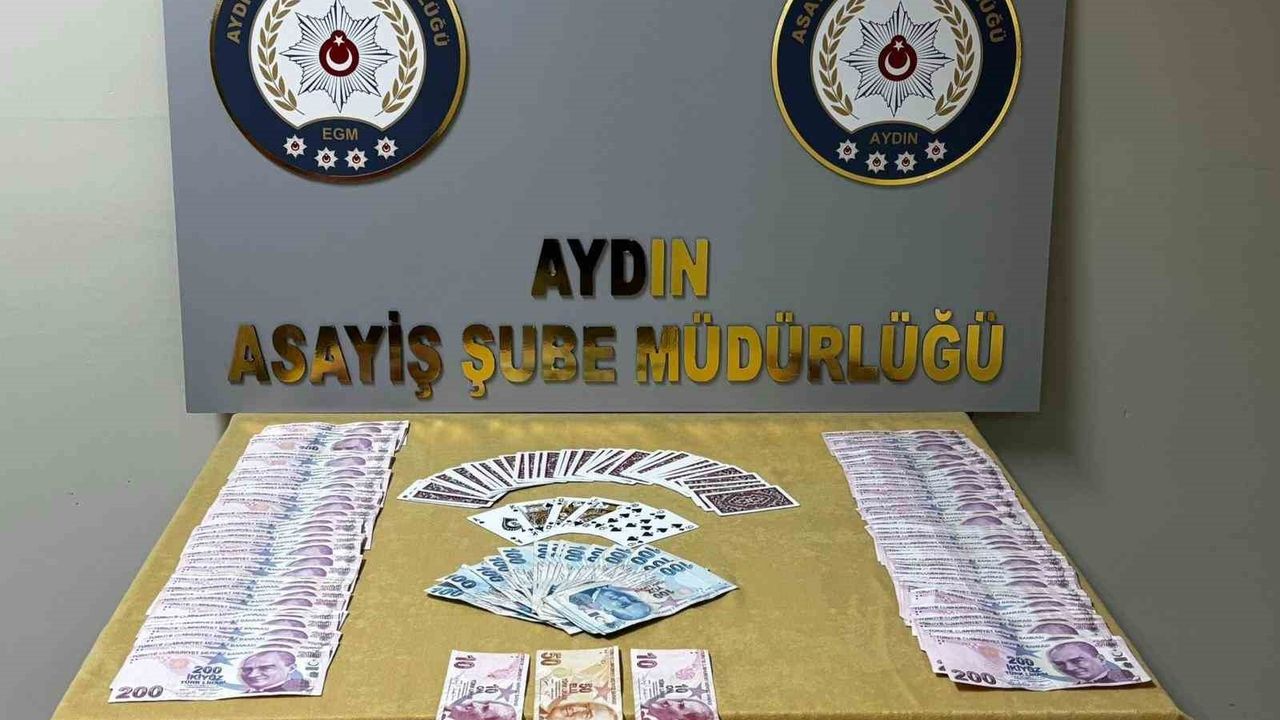 Aydın'da gece yarısı kıraathane baskını: Kumar oynayanlara para cezası