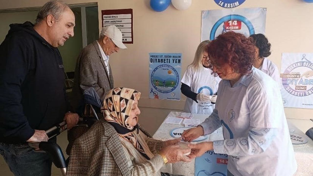 Aydın Devlet Hastanesi'nde Dünya Diyabet Günü için farkındalık etkinliği