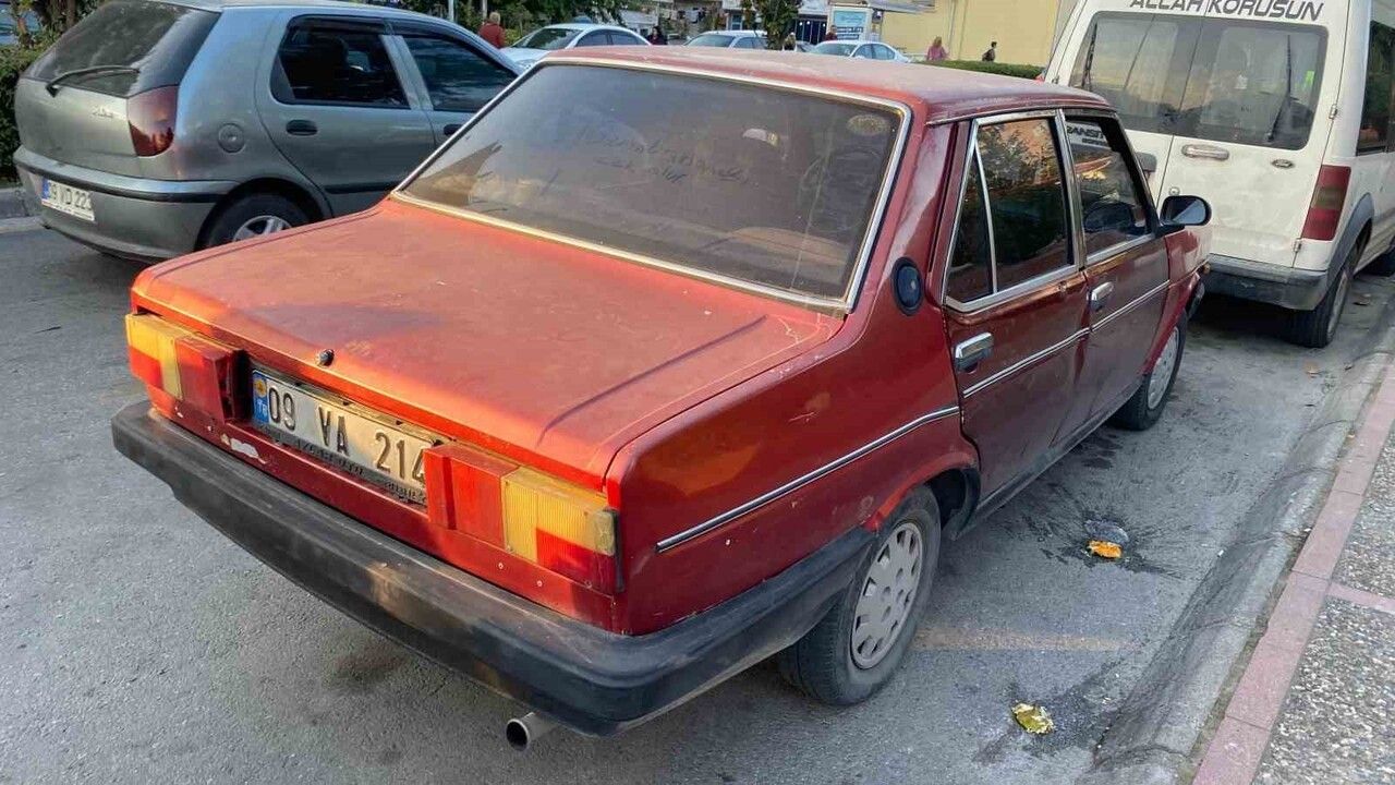 Aydın Efeler'de motosiklet yolcu kapısına çarptı: 1 yaralı