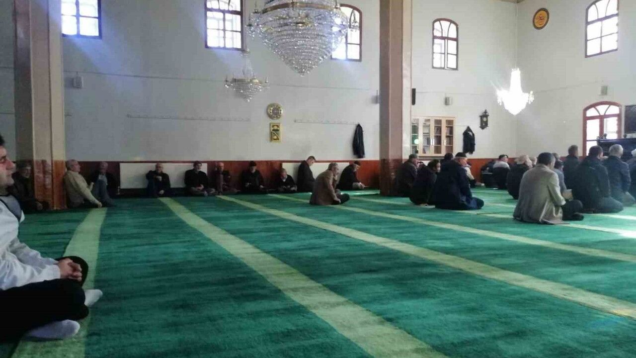 Aydıntepe'de vefat eden öğretmenler için Mevlid-i Şerif okutuldu