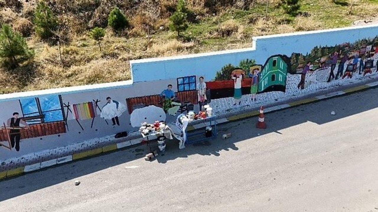 Babadağ'ın Duvarları Doğa Resimleriyle Canlanıyor
