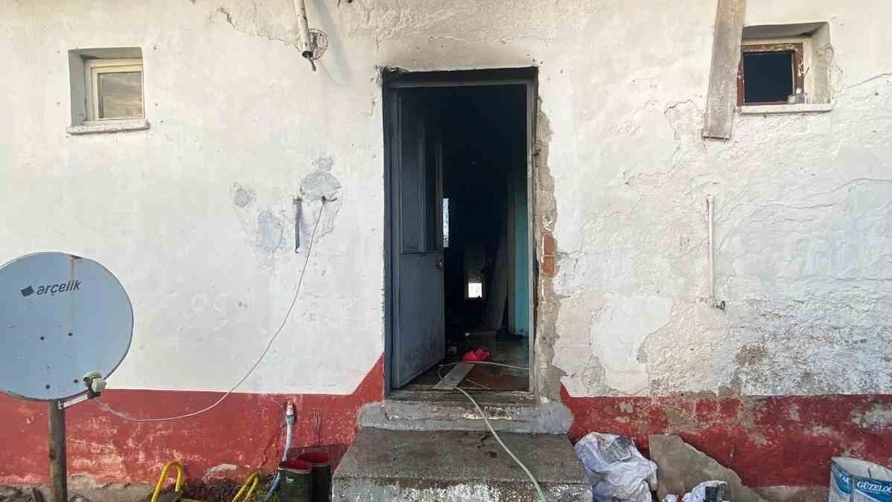 Babaeski'de ev yangını: 1 ölü, 1 ağır yaralı