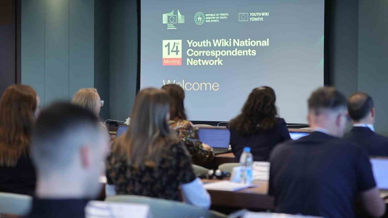 Bakan Bak: Gençler bugünün ortağı ve karar süreçlerinin doğal paydaşıdır