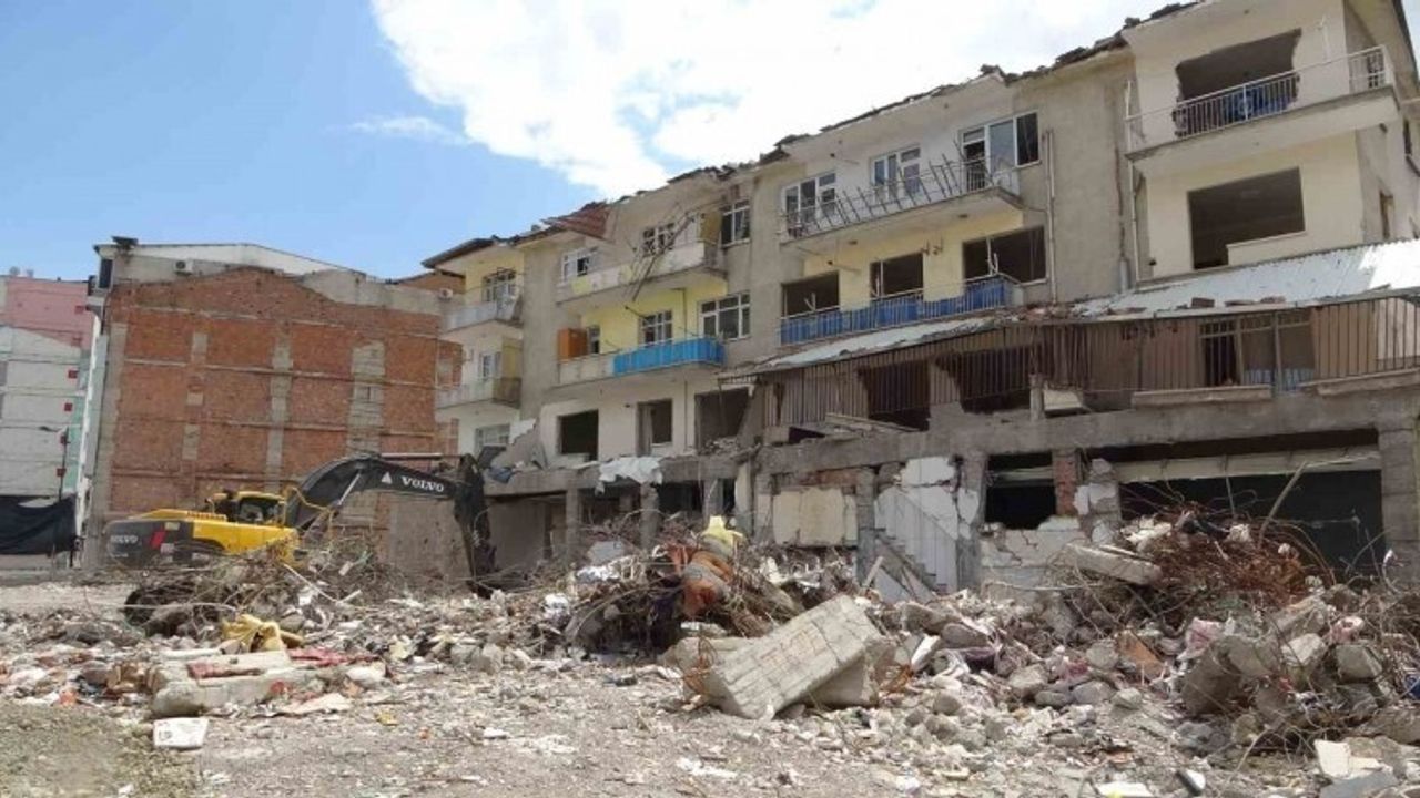 Balanlı Apartmanı davasında mahkûmiyet: 8 sanığa hapis cezası