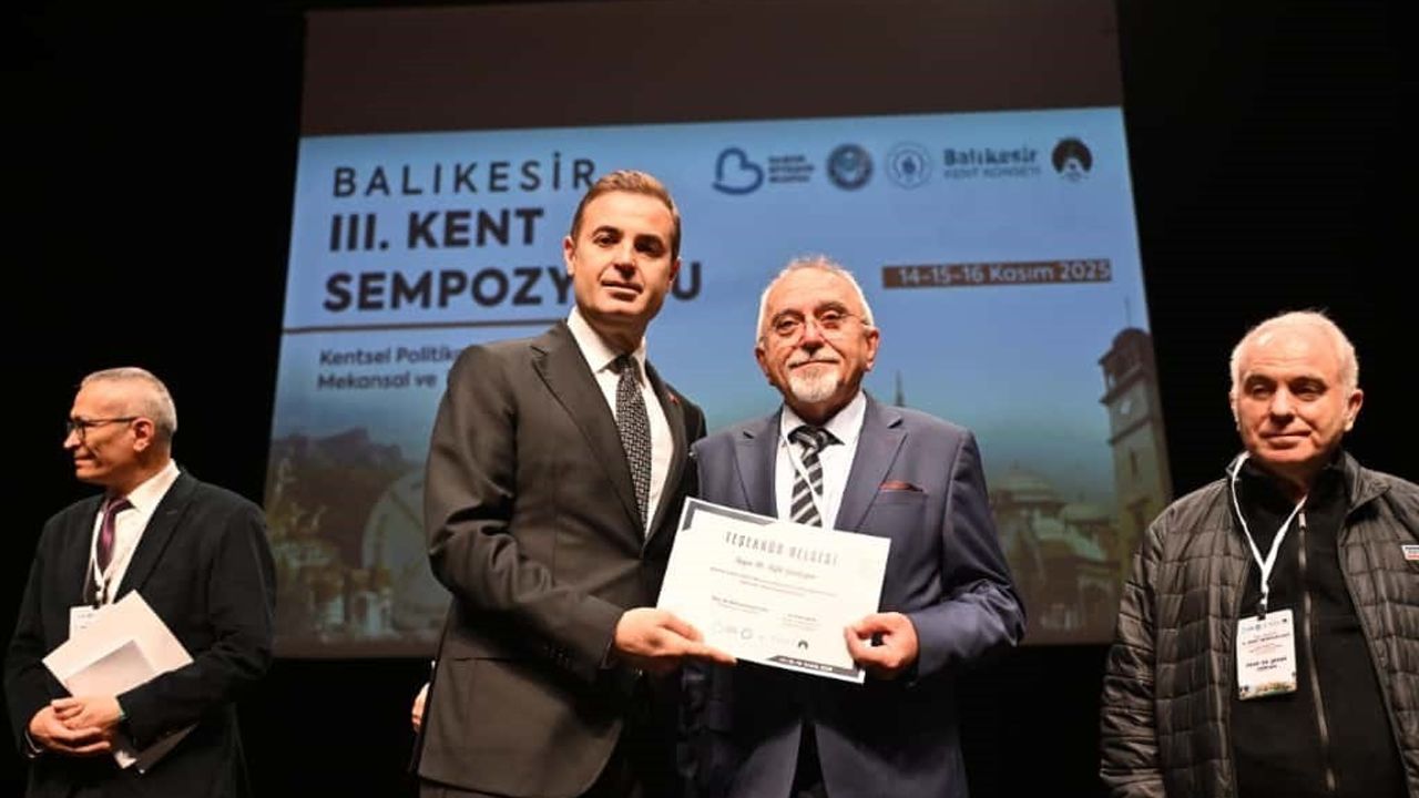 Balıkesir 3. Kent Sempozyumu başladı