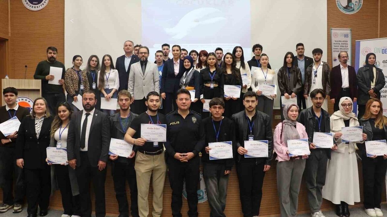 Balina Aydın animasyonu Gerze’de öğrencilerle buluştu