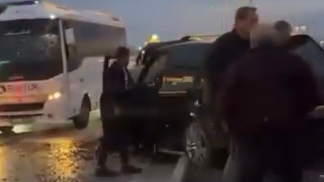 Bandırma'da 6 araçlı zincirleme kaza: 1 yaralı