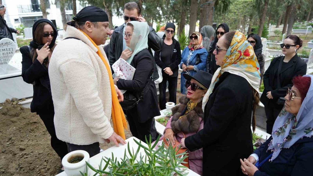 Banu Alkan Kardeşi Osman Alkan'ı Sonsuzluğa Uğurladı