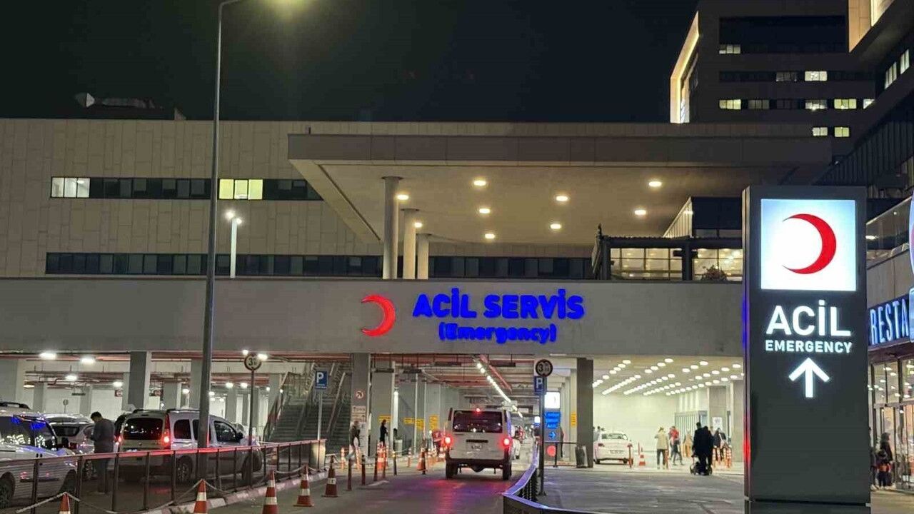 Başakşehir'de okul kantininde gıda zehirlenmesi şüphesi: Kantinci çift gözaltında