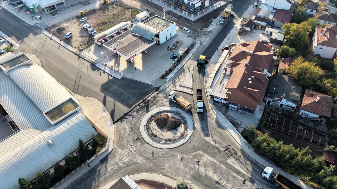 Başiskele’de kavşak düzenlemeleriyle güvenli ve akıcı trafik hedefleniyor