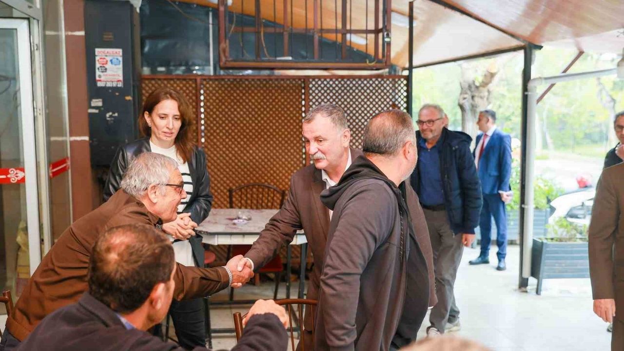 Başkan Balaban Laleli Mahallesi’nde esnafı ziyaret etti