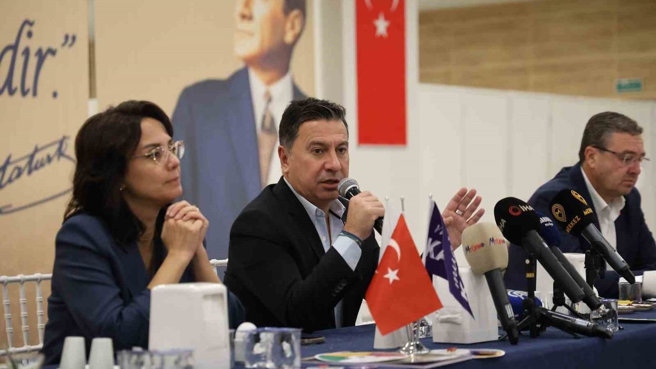 Başkan Köksal Aras: "Şiddet dilde başlıyor" — Kadın ve Aile Hizmetleri Dairesi 1. yıl değerlendirmesi