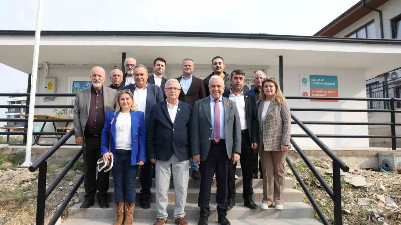 Başkan Şadi Özdemir 30 Ağustos Zafer Mahallesi’ni Ziyaret Etti