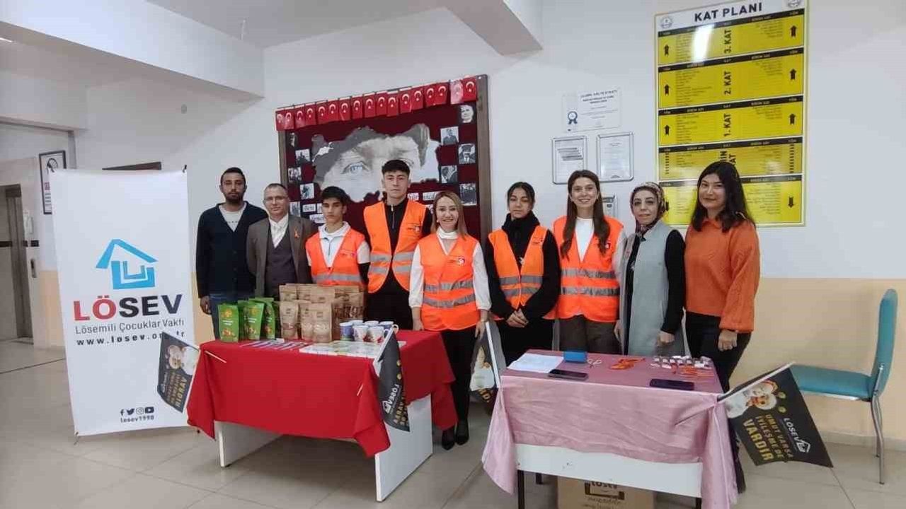 Başkan Tekin, Lösemili Çocuklar Haftası Etkinliğinde Öğrencilerle Buluştu