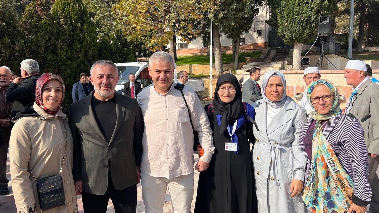 Başkan Yıldırım, Bilecik'ten umrecileri dualarla uğurladı