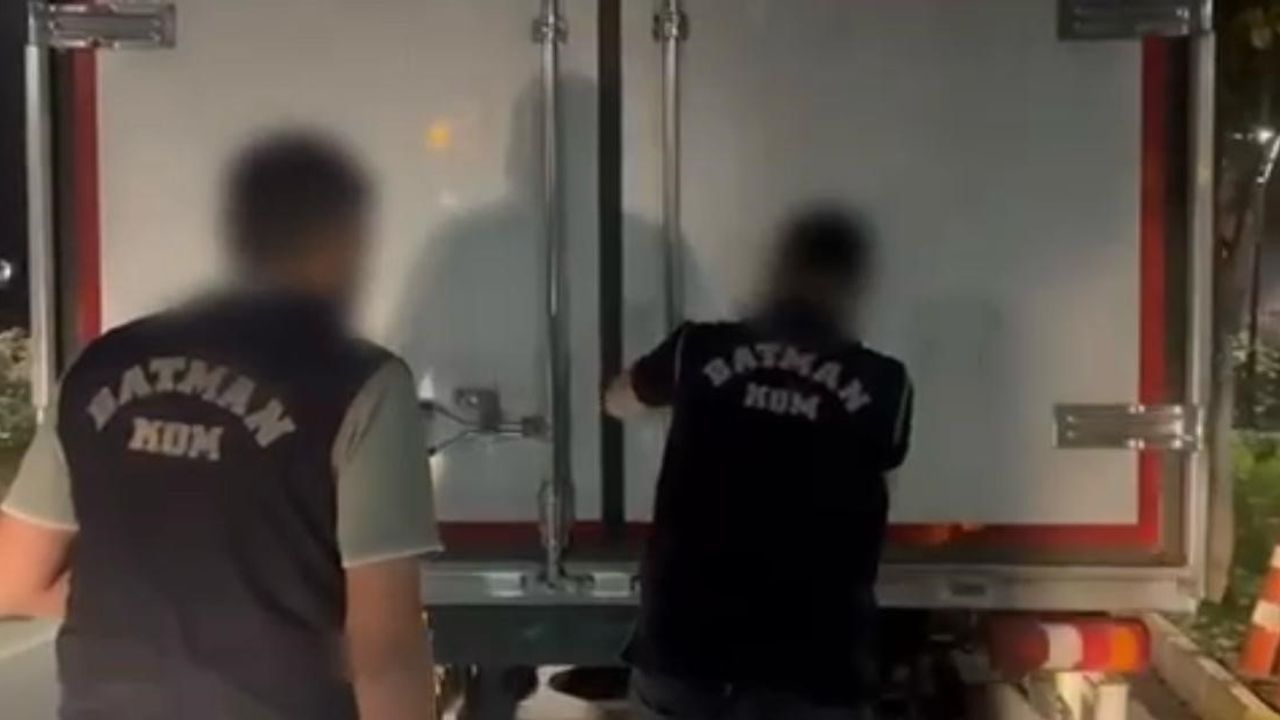 Batman'da 55 gümrük kaçağı cep telefonu ele geçirildi