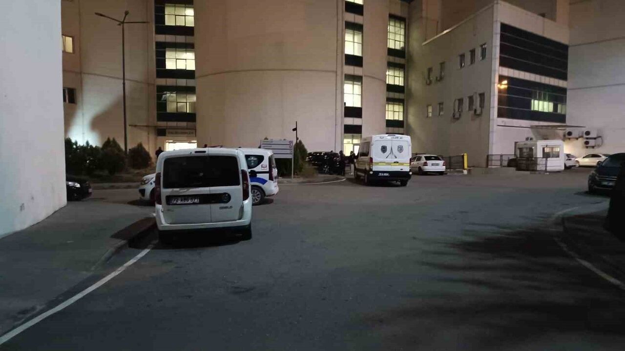 Batman’da hastanede 5’inci kattan atlayan kişi hayatını kaybetti