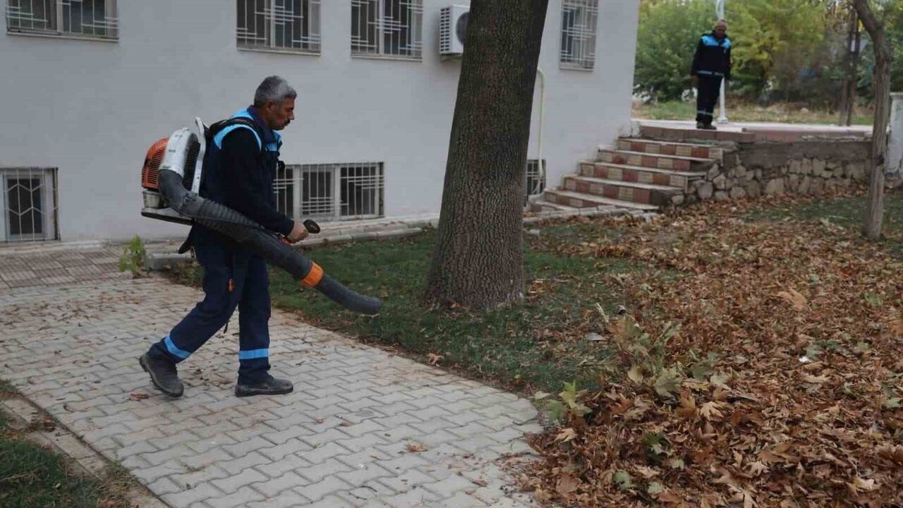 Battalgazi’de Hizmetler İlçenin Dört Bir Yanında Devam Ediyor