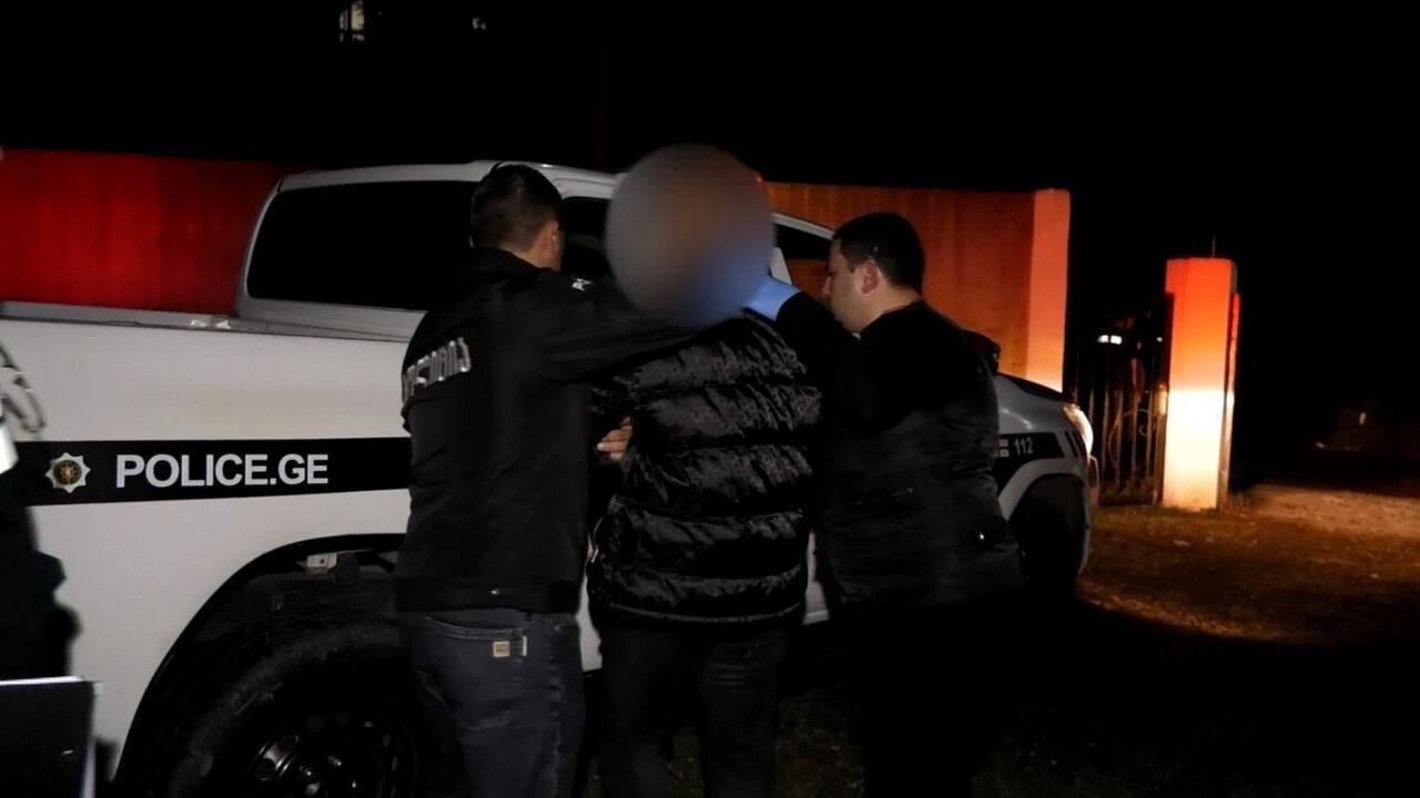 Batum'da 'Barış Boyun' Operasyonu: 2 Kişi Gözaltında