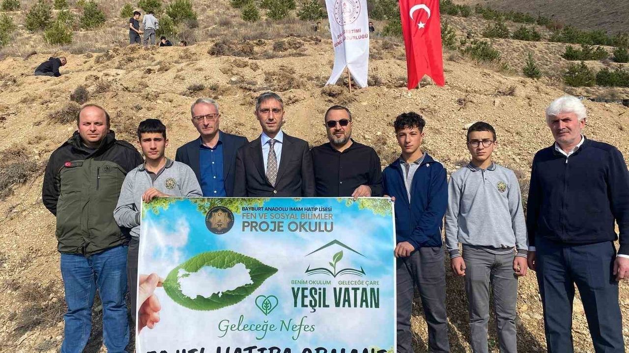 Bayburt Anadolu İmam Hatip Lisesi 50’nci Yıl Hatıra Ormanı kurdu