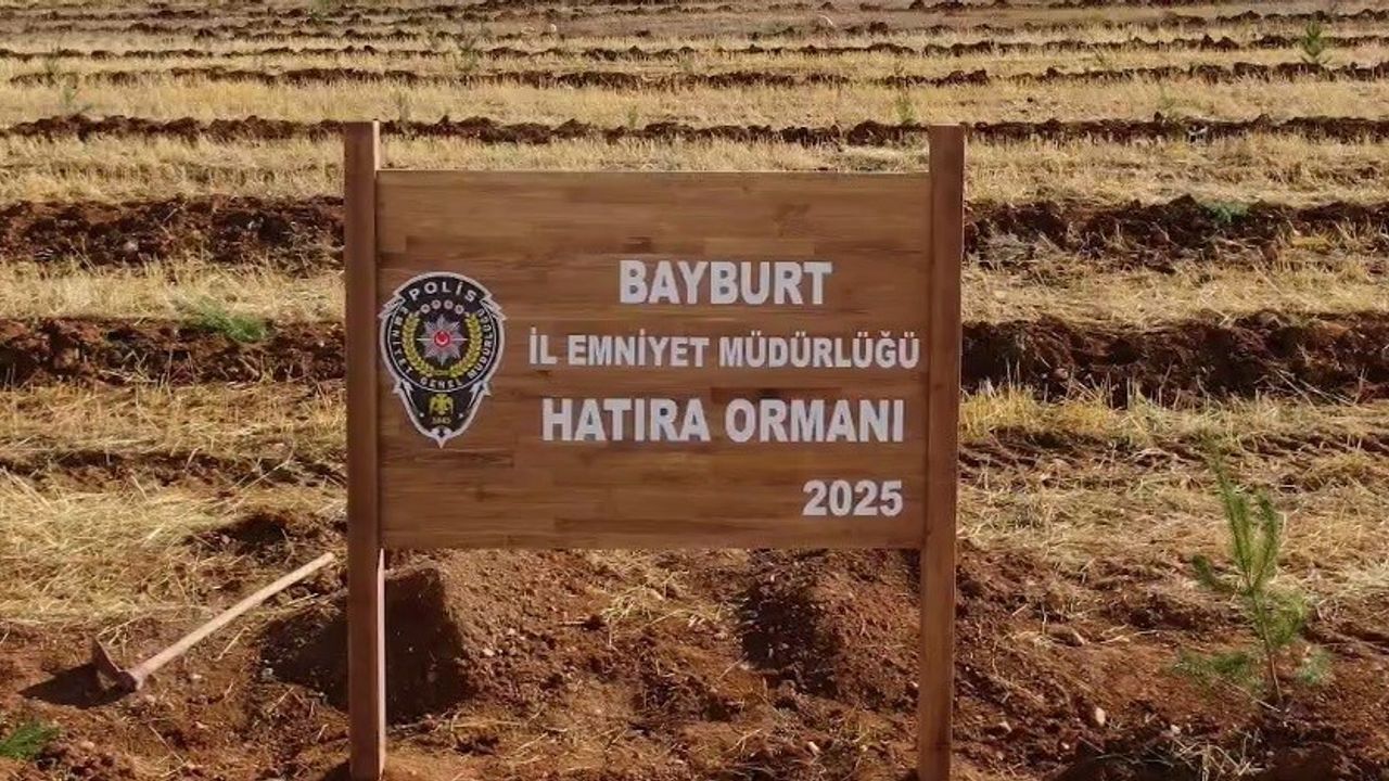 Bayburt'ta İl Emniyet Müdürlüğü Hatıra Ormanı: 3 bin fidan dikildi