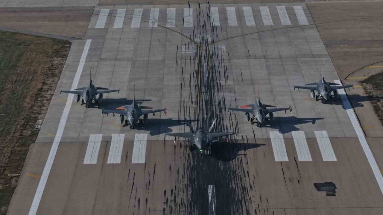 Bayraktar KIZILELMA, GÖKDOĞAN ile jet hedefini vurarak tarihi başarıya imza attı