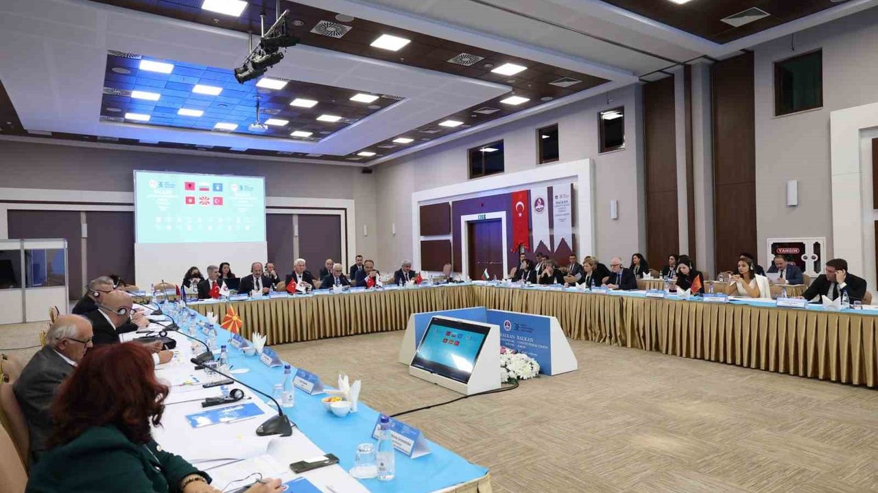 BCCF 3. Konferansı’nda taslak tüzük kabul edildi, Antalya Deklarasyonu imzalandı