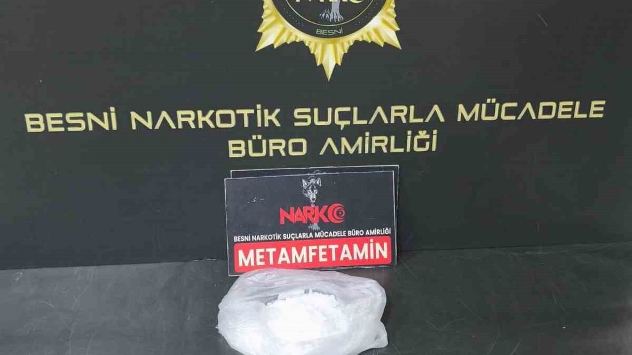 Besni'de narkotik operasyonu: 2 kişi tutuklandı