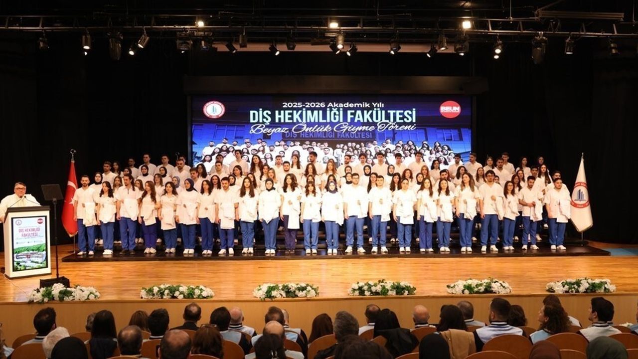 BEUN'da Diş Hekimliği Öğrencileri Beyaz Önlüklerini Giydi