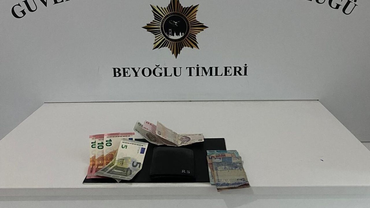 Beyoğlu'nda Güven Timleri Yankesiciyi Suçüstü Yakaladı