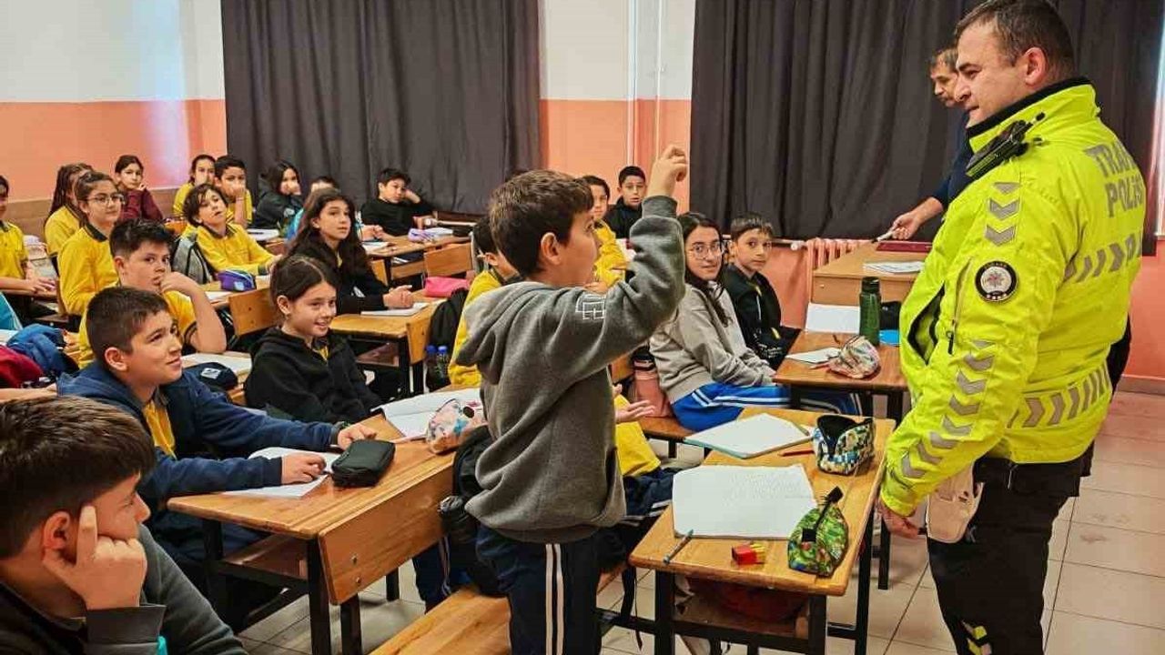 Beypazarı'nda Öğrencilere Trafik ve Yaya Güvenliği Eğitimi
