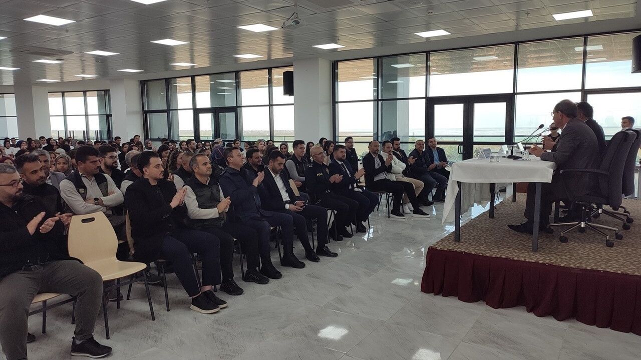 Beyşehir’de kampüse fidan dikimi ve orman bilinci etkinliği