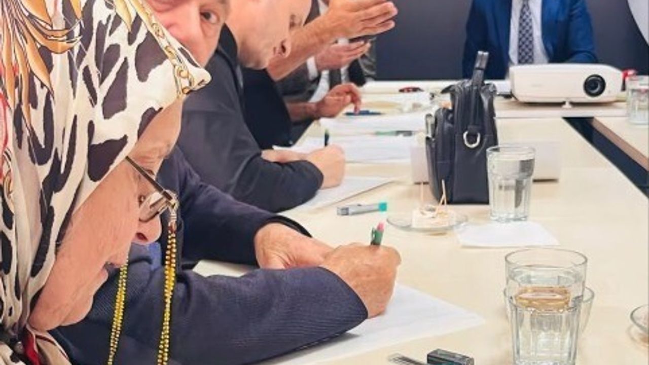 Bilecik'te şehit ve gazi yakınlarına yönelik çini kursu başladı