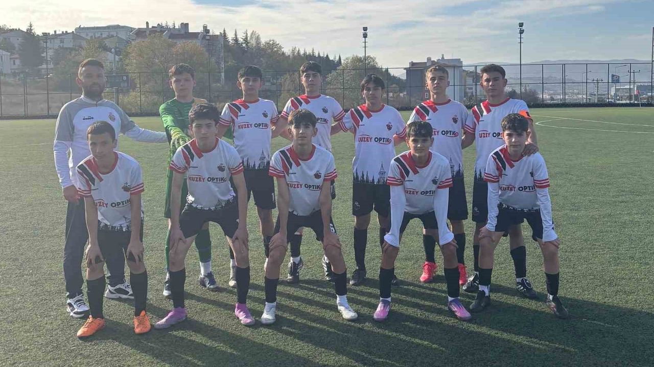 Bilecik U14 Gençler Ligi 5. Hafta: Vitraspor 5'te 5 yaptı