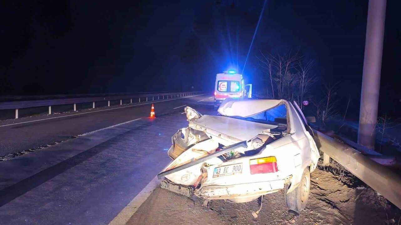 Bilecik Vezirhan'da tır otomobile arkadan çarptı: 1 yaralı