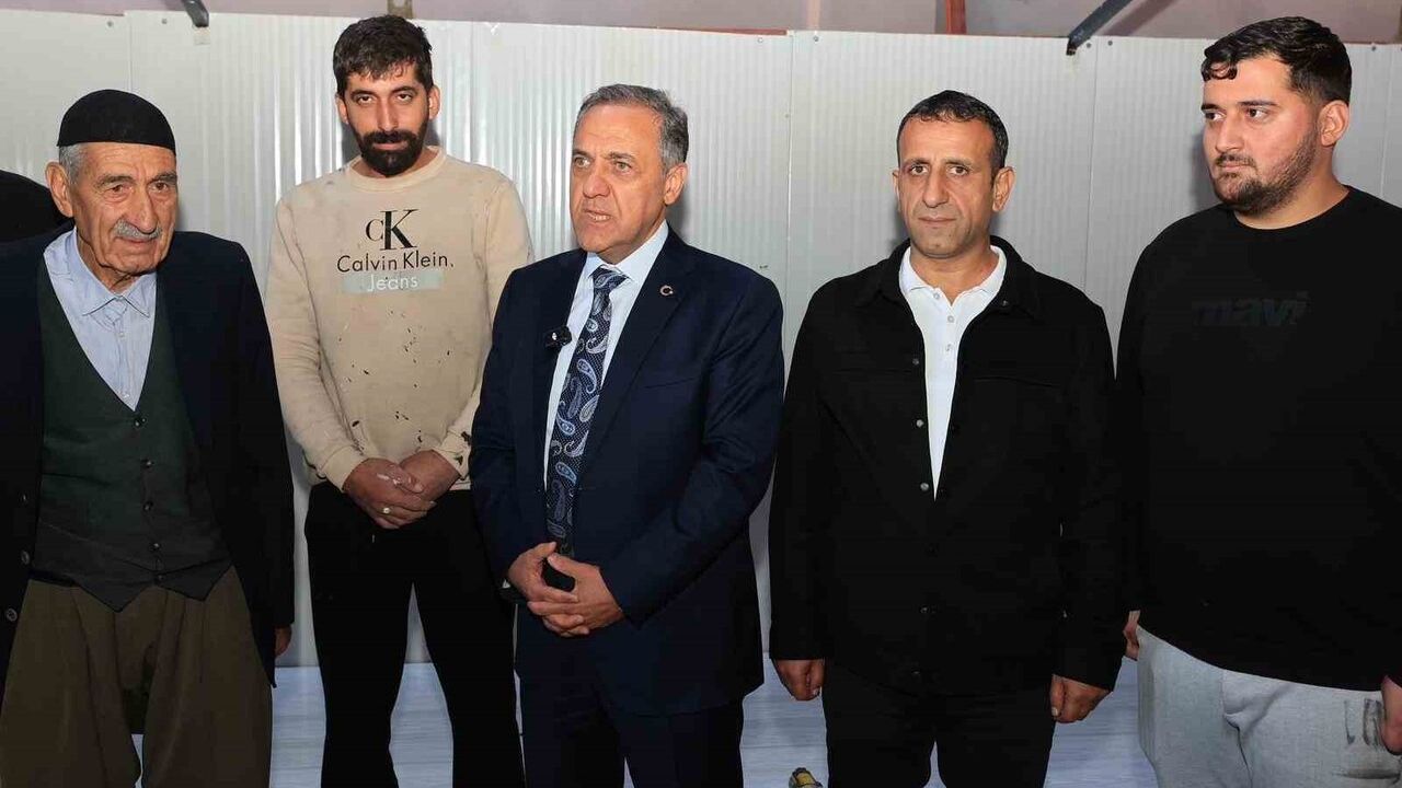 Bingöl 3. Kısım Küçük Sanayi Sitesi’nde asfalt çalışmaları tamamlandı