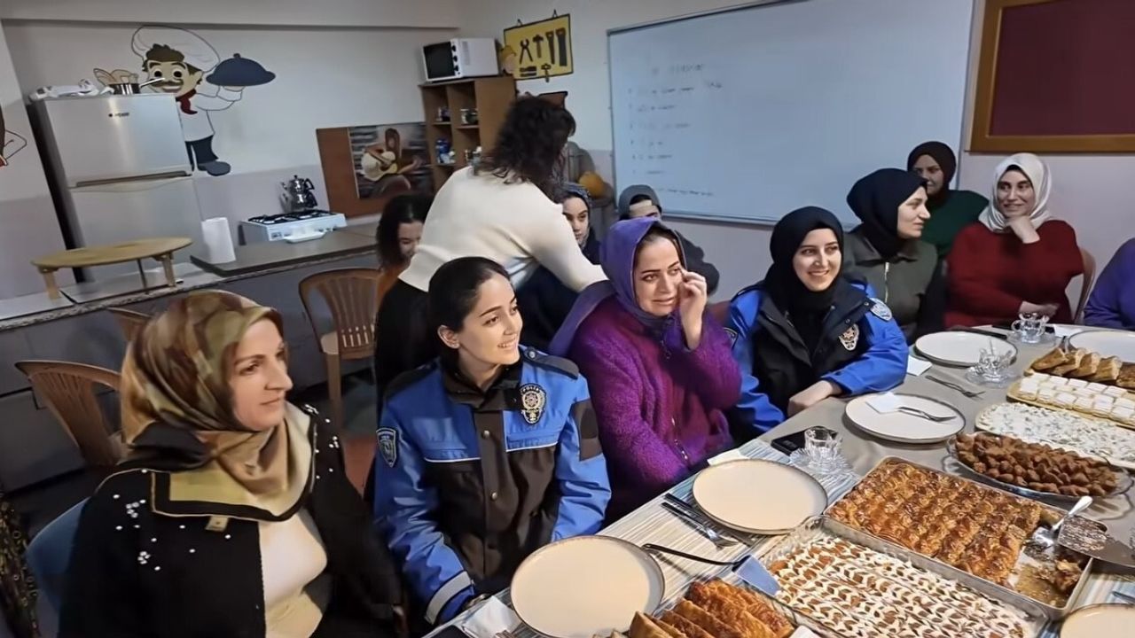 Bingöl'de kadınlara KADES ve güvenlik eğitimi