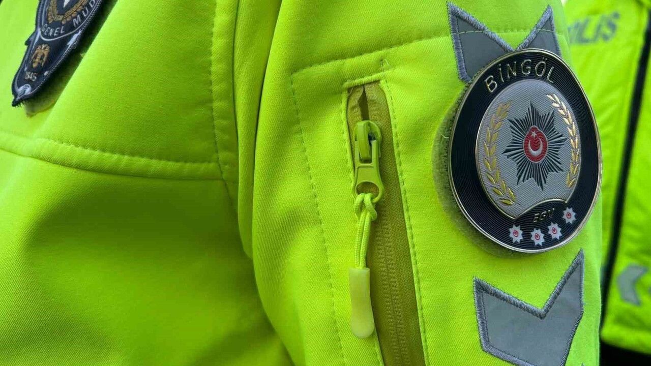 Bingöl'de trafik ekiplerine 90 ASELSAN yaka kamerası