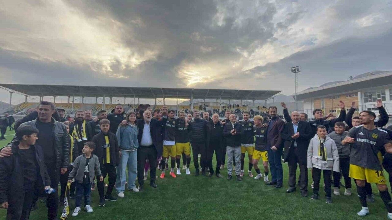 Bitlis 1916 Futbol Spor Kulübü namağlup liderliğini sürdürdü