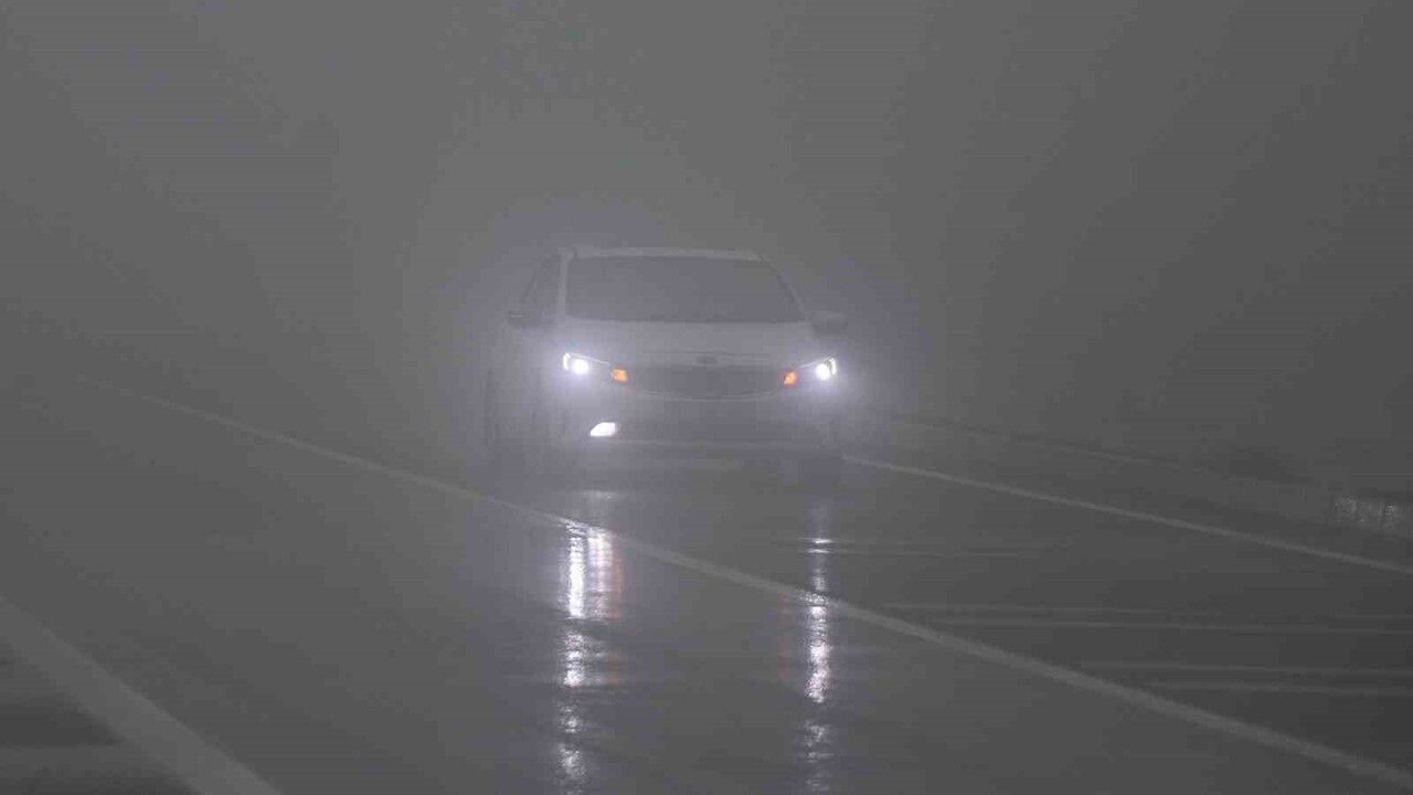 Bolu Dağı'nda Sis ve Sağanak: Görüş Yer Yer 25 Metreye Düştü