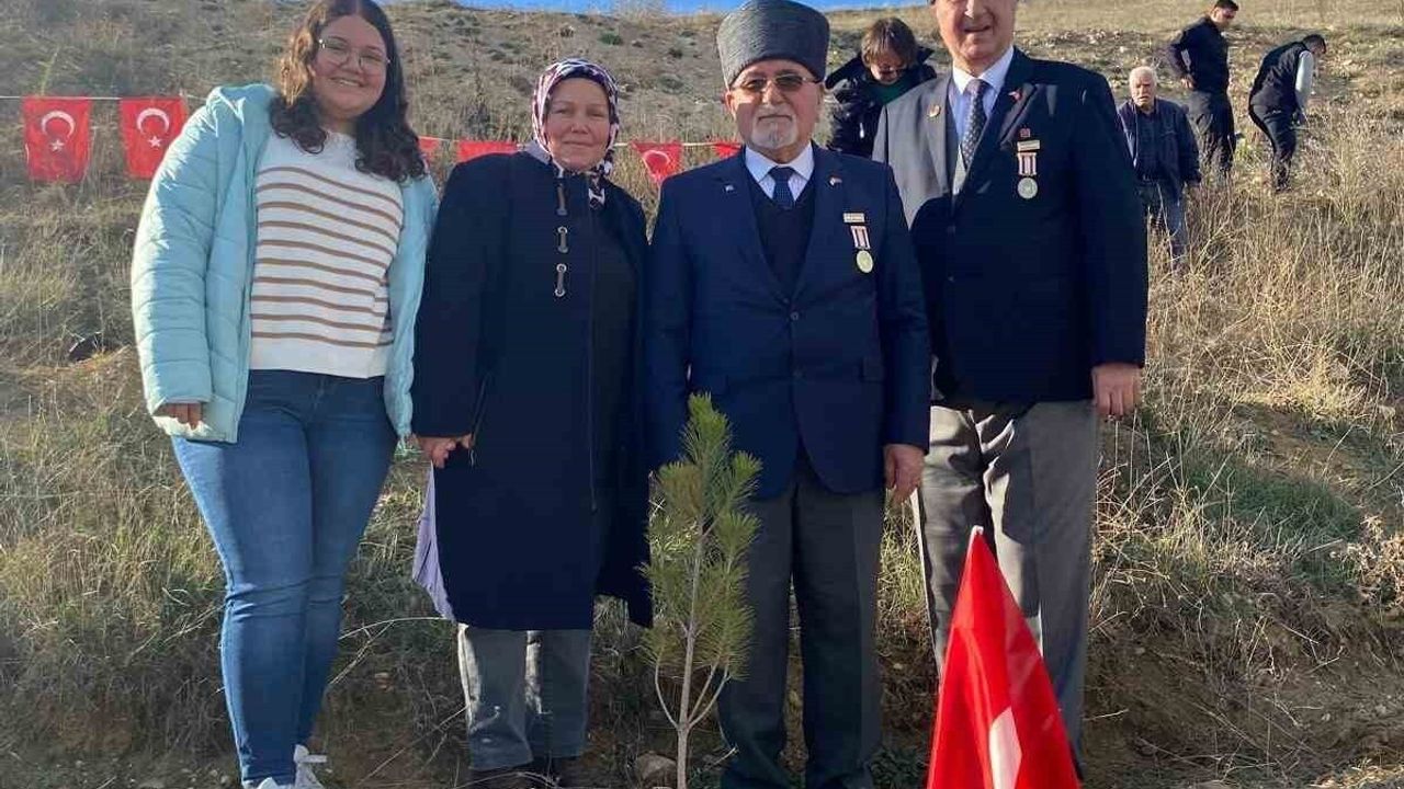 Bozüyük'te şehitler anısına mevlit ve fidan dikimi