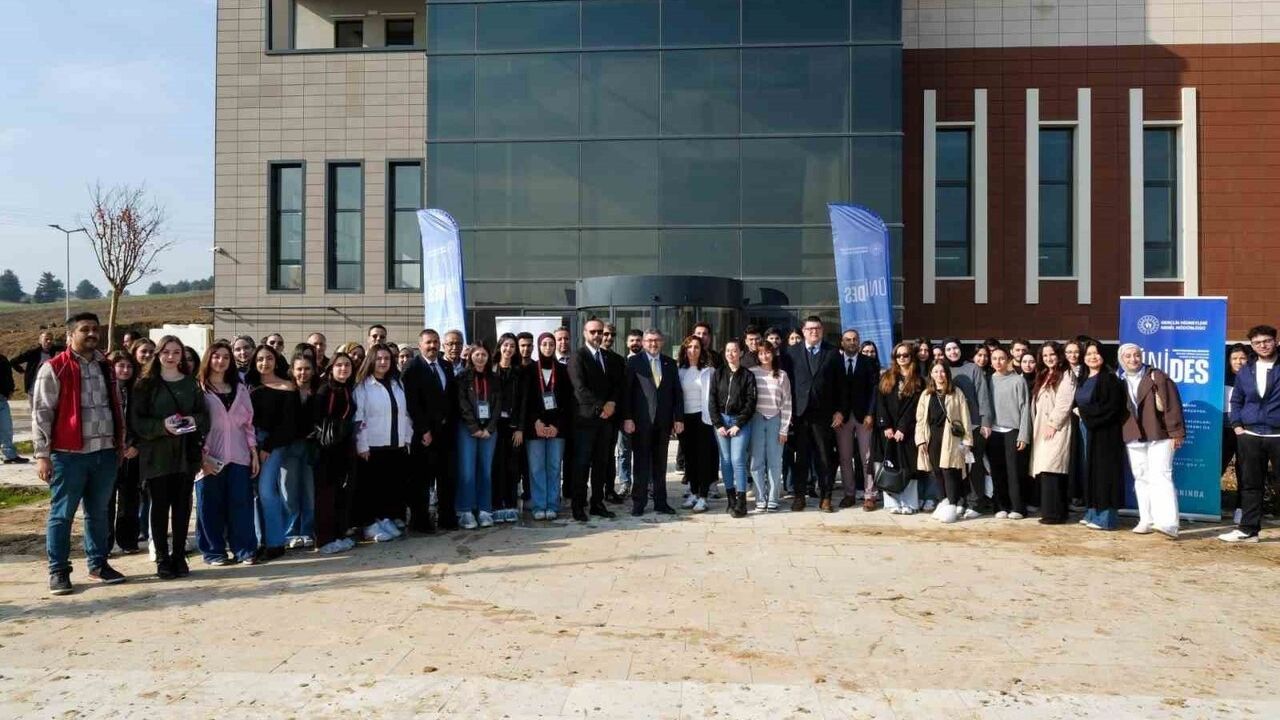 BŞEÜ kampüsüne yeni fidanlar dikildi — ÜNİDES projesiyle peyzaj yenileniyor