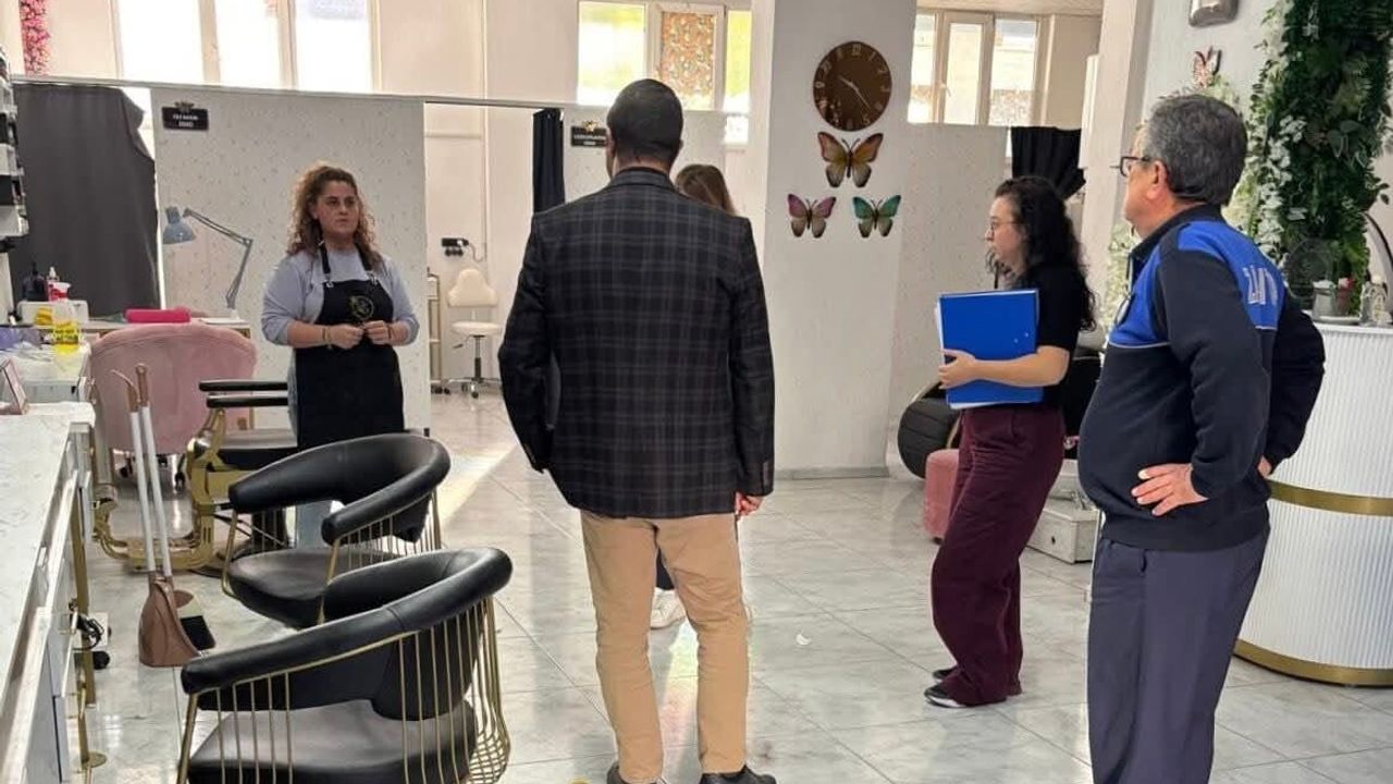 Buharkent’te zabıta ve sağlık ekiplerinden güzellik salonlarına ortak denetim
