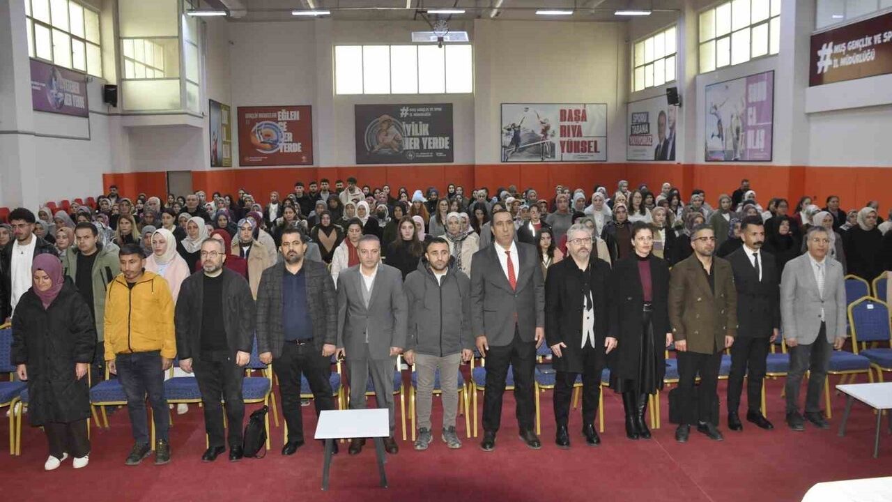 Bulanık’ta 'Maarif Modeli Aile Konferansı' ilgi gördü