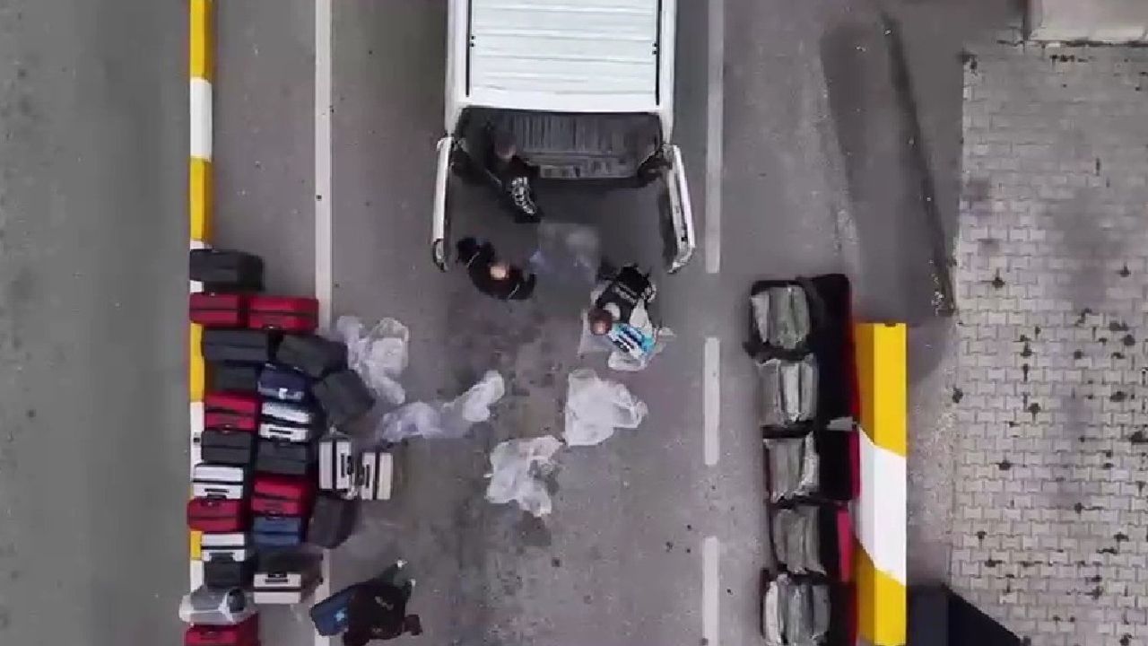 Burdur'da 36 kilo 150 gram skunk ele geçirildi: 3 kişi tutuklandı