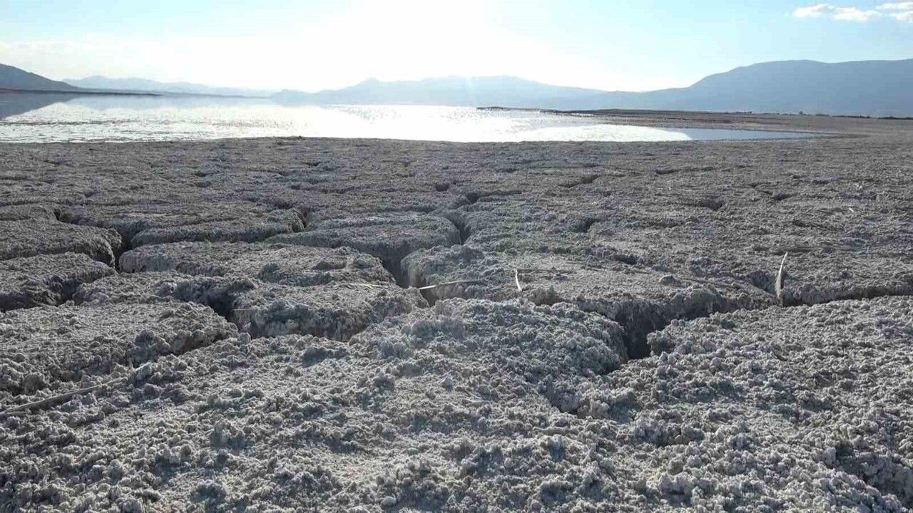 Burdur’da yer altı suyu tehlikede: Prof. Dr. Ayşen Davraz uyardı
