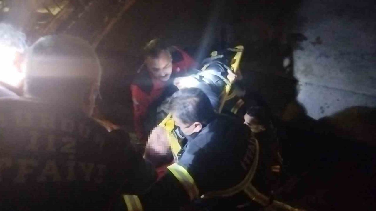 Burdur'da yürürken kanala düşen kişi itfaiye tarafından kurtarıldı