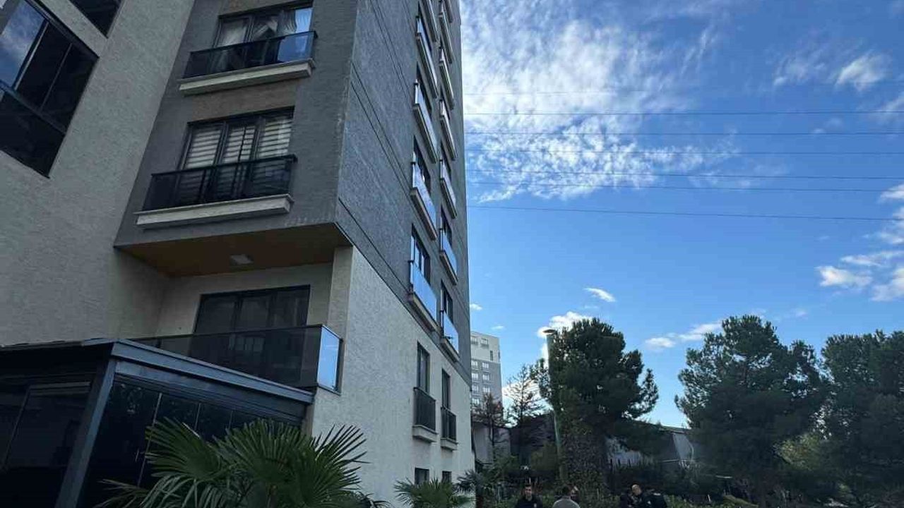 Bursa'da 8. kattan düşen 32 yaşındaki genç hayatını kaybetti