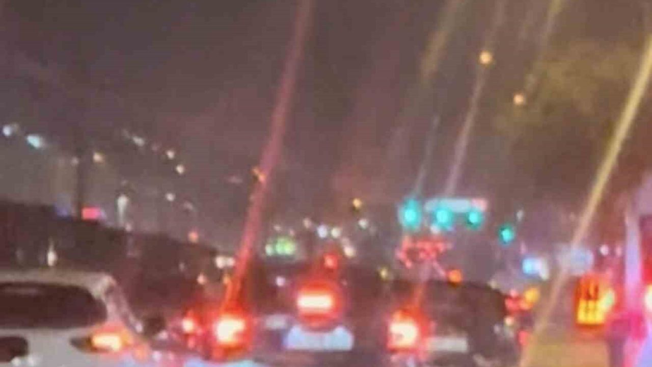 Bursa'da trafikte tehlikeli makas ve şerit değiştirme anları